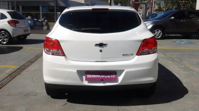 CHEVROLET ONIX LT 1.0 8V SPE/4 FLEX Branco 2013/2013 - Foto 10