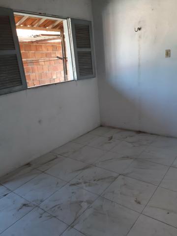 Alugo casa