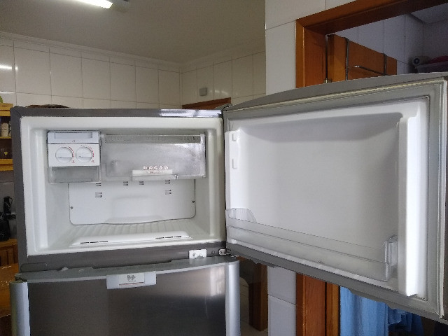 Refrigerador Brastemp Frost Free Duplex Ative Brm47b Inox - Foto 4