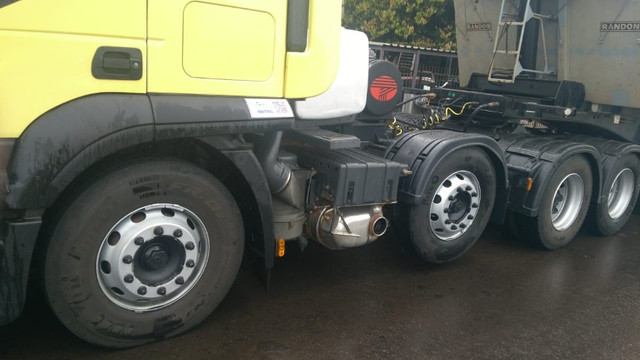 Iveco Stralis 440 8x2 2013 Com Caçamba - Foto 6