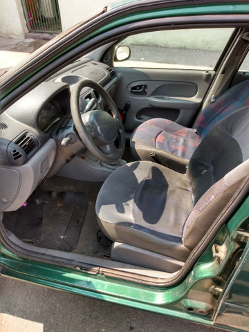 Clio 99 - Foto 5