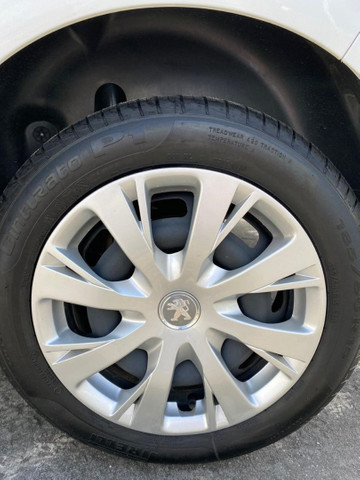 Peugeot 208 1.2 - Foto 10
