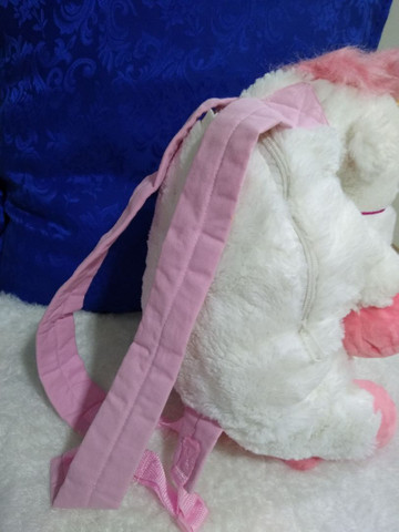 Mochila unicórnio de pelúcia - Foto 3
