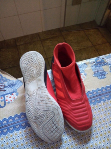 Chuteiras, vende ou troca por passarinho - Foto 2