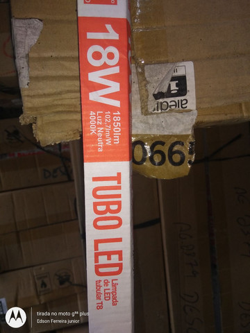 Lâmpada de led tubular branca fria - Foto 3