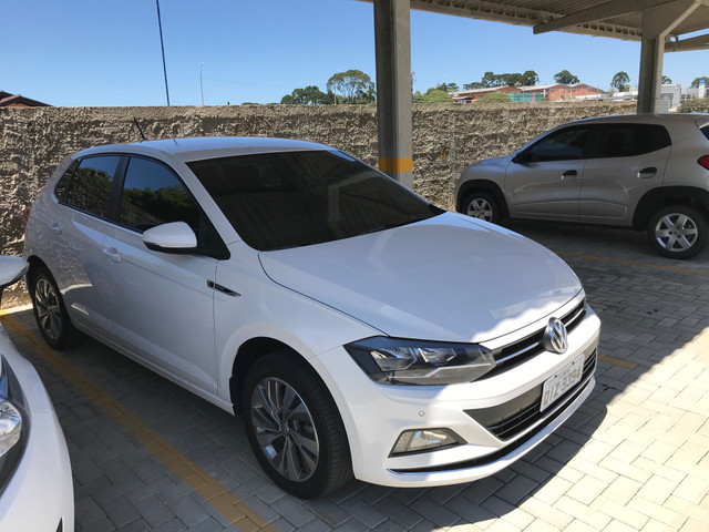 Vendo polo 2019 200 tsi highline 19500km - Foto 2