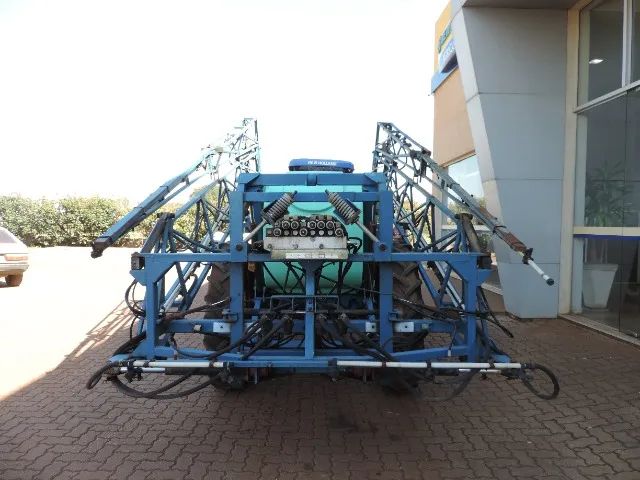 Pulverizador marca Montana - Modelo Ranger 2000 - Barras de 21 metros - Ano 2014 - Foto 3