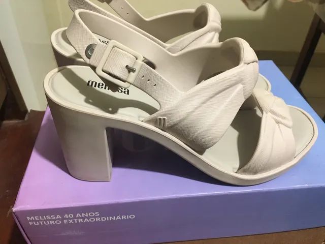 Sandália Melissa semi nova