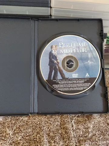 Dvd filme : Perfume de Mulher em bom estado de conservação. - Foto 2