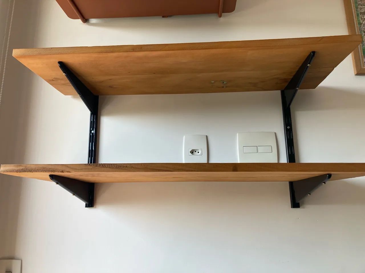 Kit de trilhos + suportes para prateleiras de 30cm