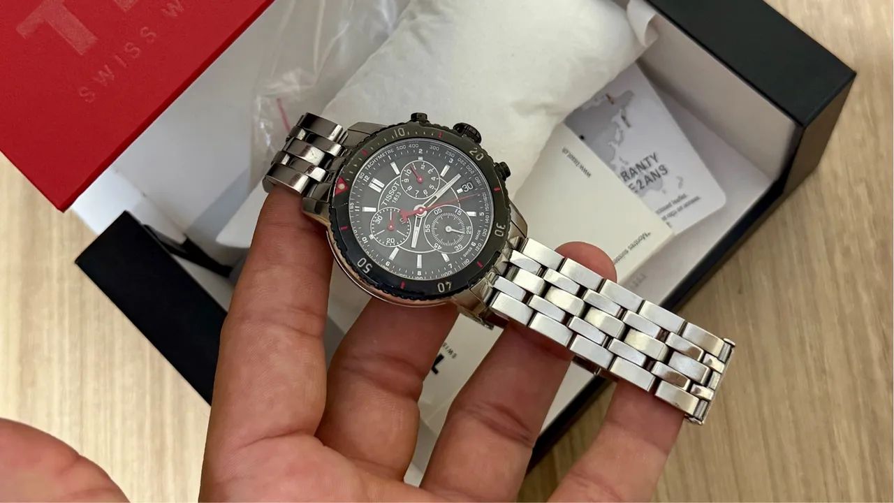 Relógio Tissot ORIGINAL masculino em aço inoxidável e vidro de Safira