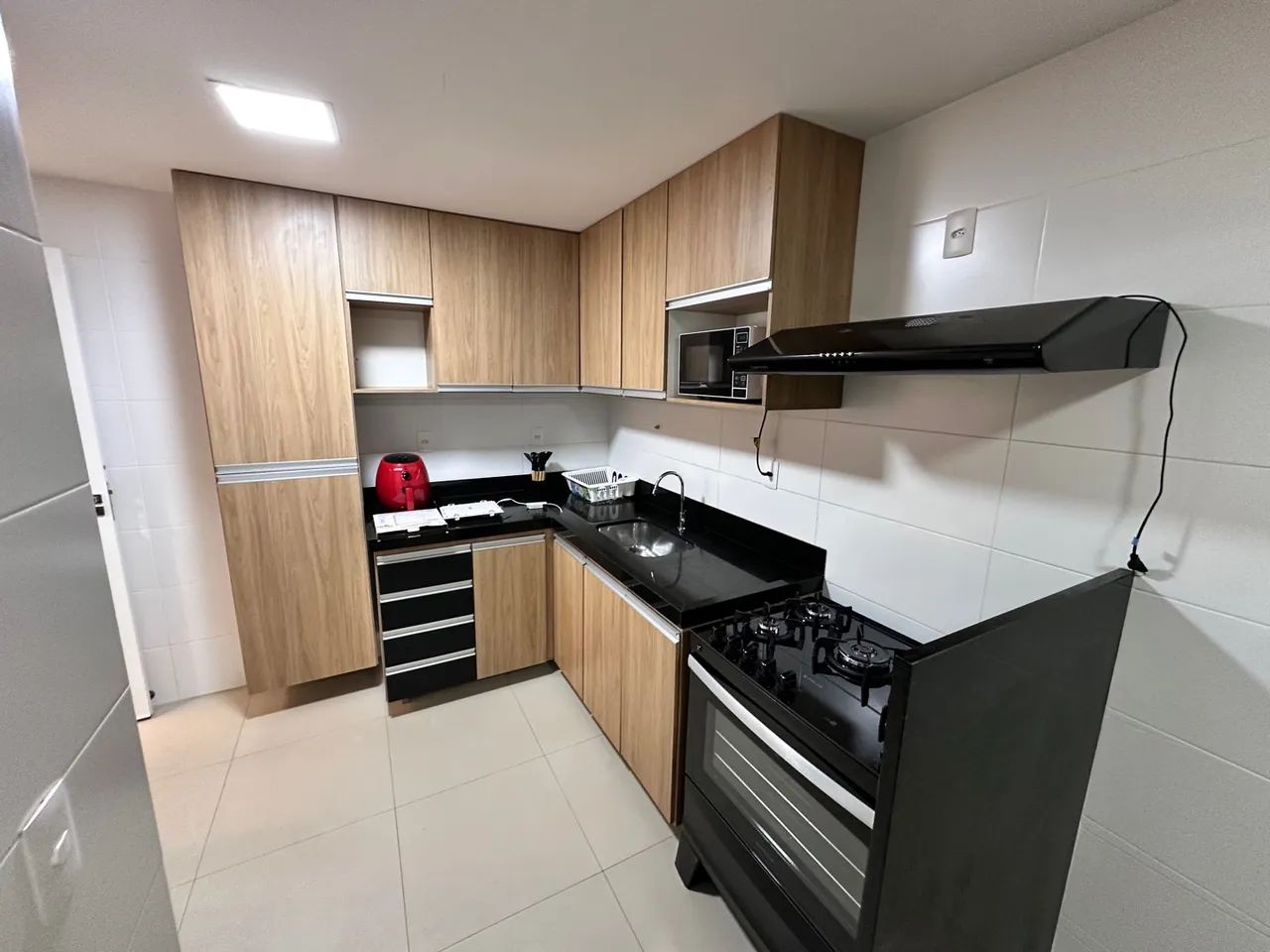 AP  temporada centro Guarapari 3 quartos com Ar 2 vagas de garagem - Foto 7