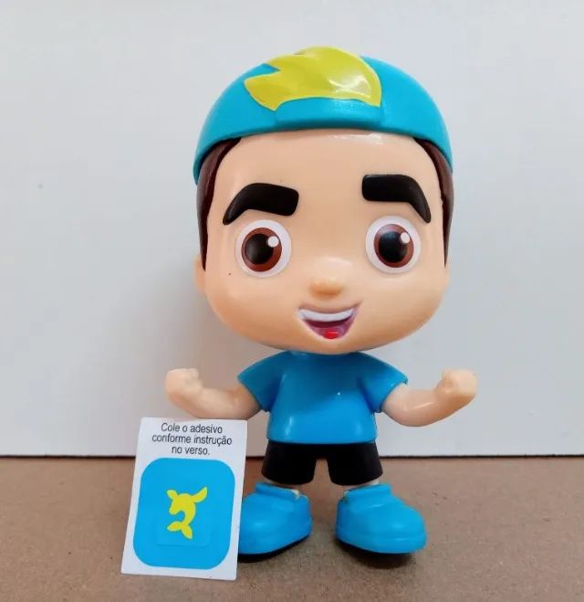 Luccas Neto boneco Aventureiro Azul.