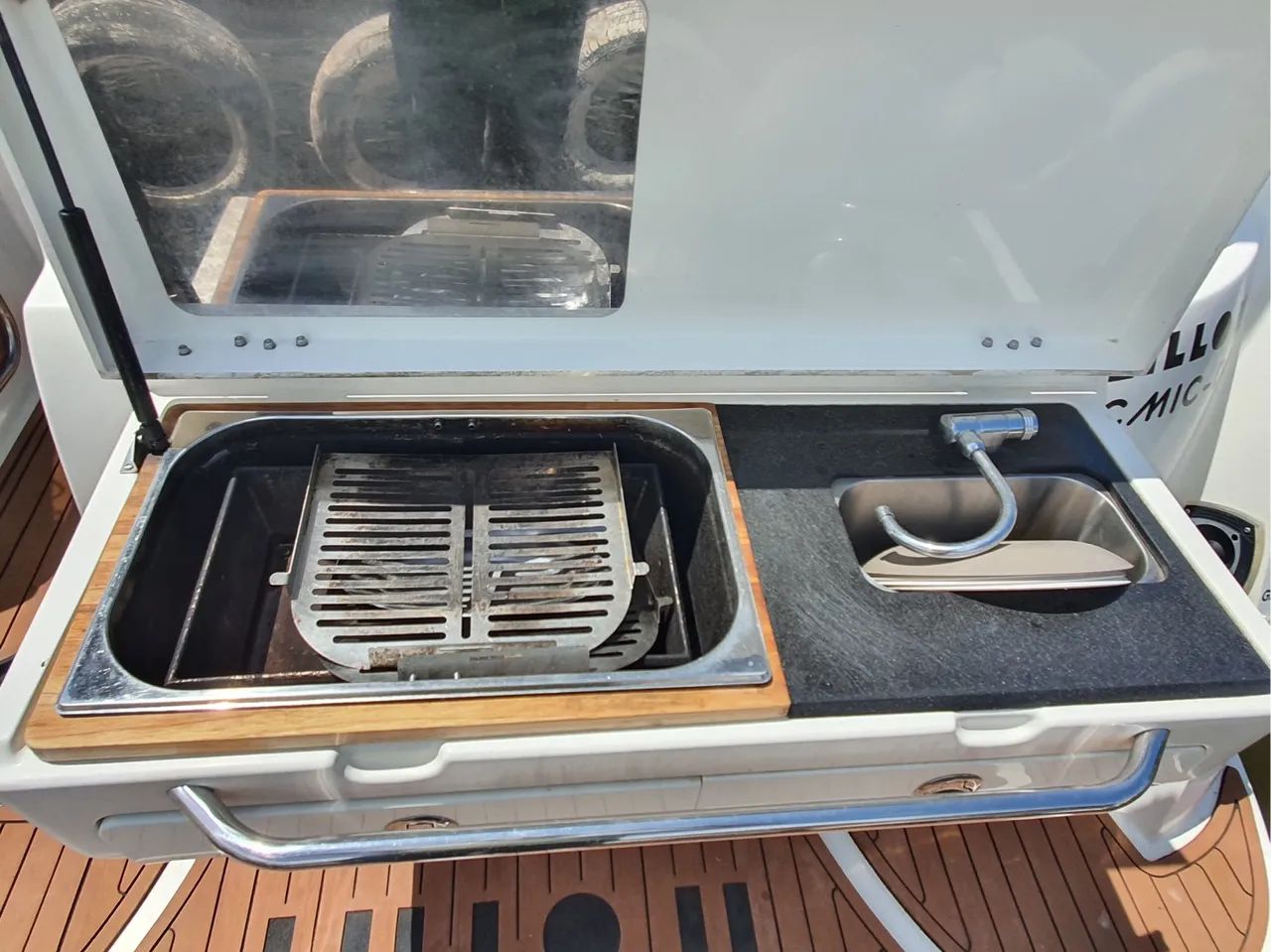 Lancha de Luxo com Som ! - Foto 5