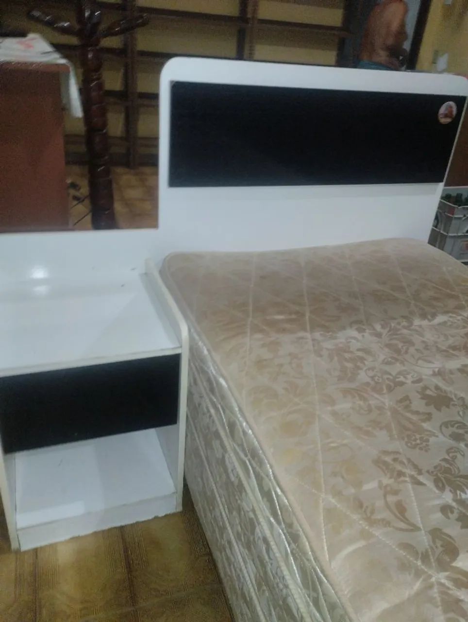 Cama Box Molas Ensacadas com Cabeceira com Cômodas Embutidas  - Foto 5