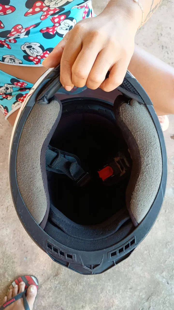 Capacete X11 Race - Design Moderno e Seguro - Foto 3