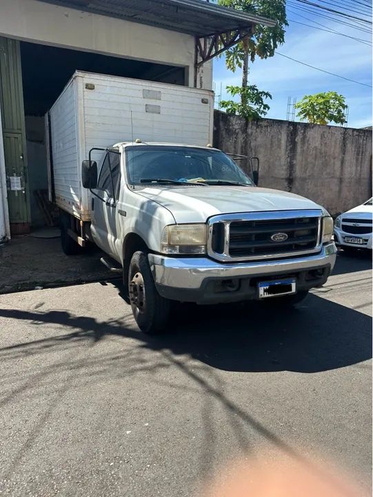 Ford F4000 Ano 2002 motor cummins - Foto 3