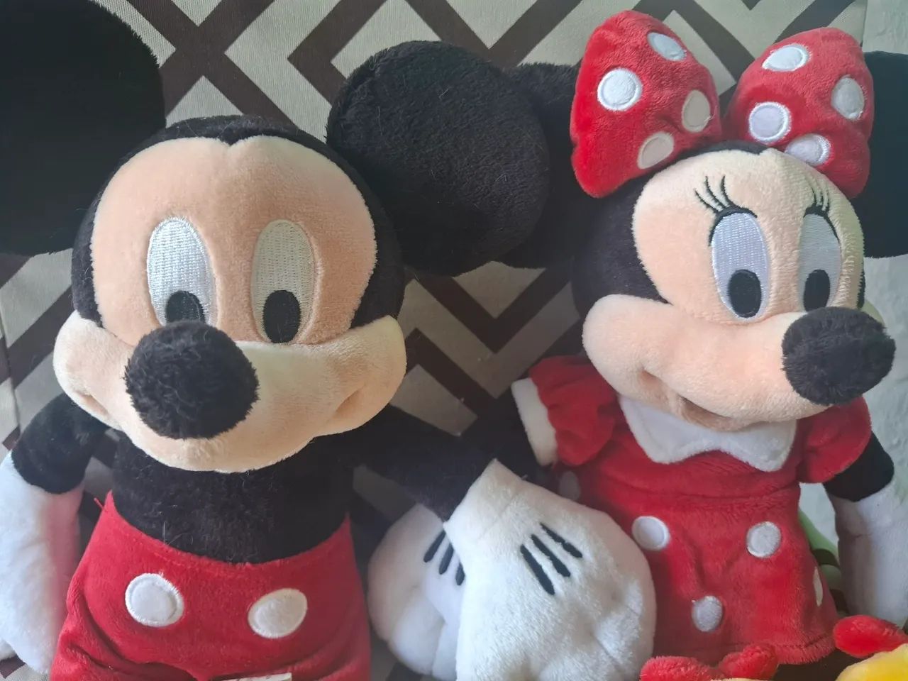 Boneca Minnie e Mickey 30 cm - Foto 2