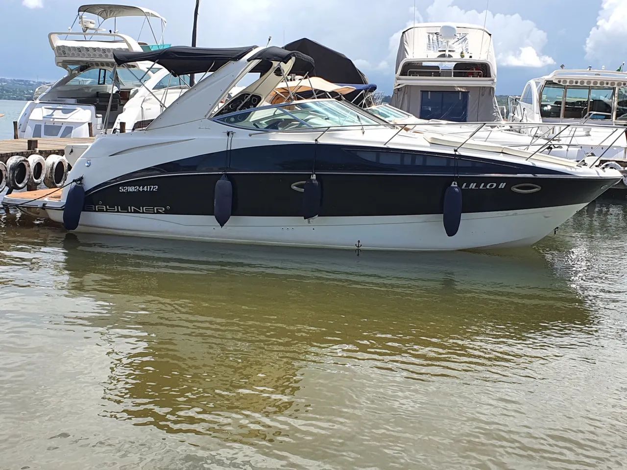 Lancha de Luxo com Som !