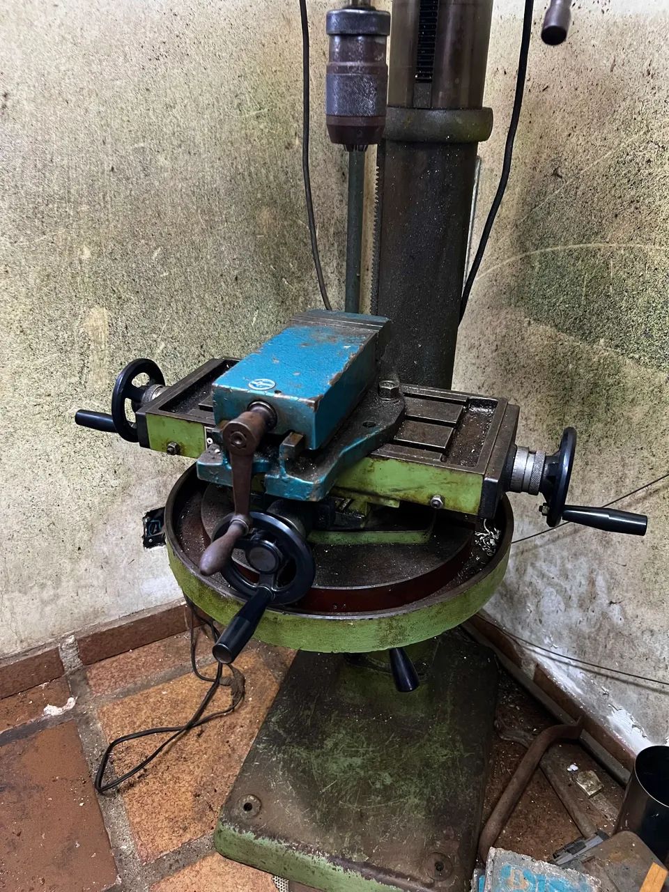 Furadeira / fresa de coluna Sanches Blanes otimo estado oportunidade  - Foto 4