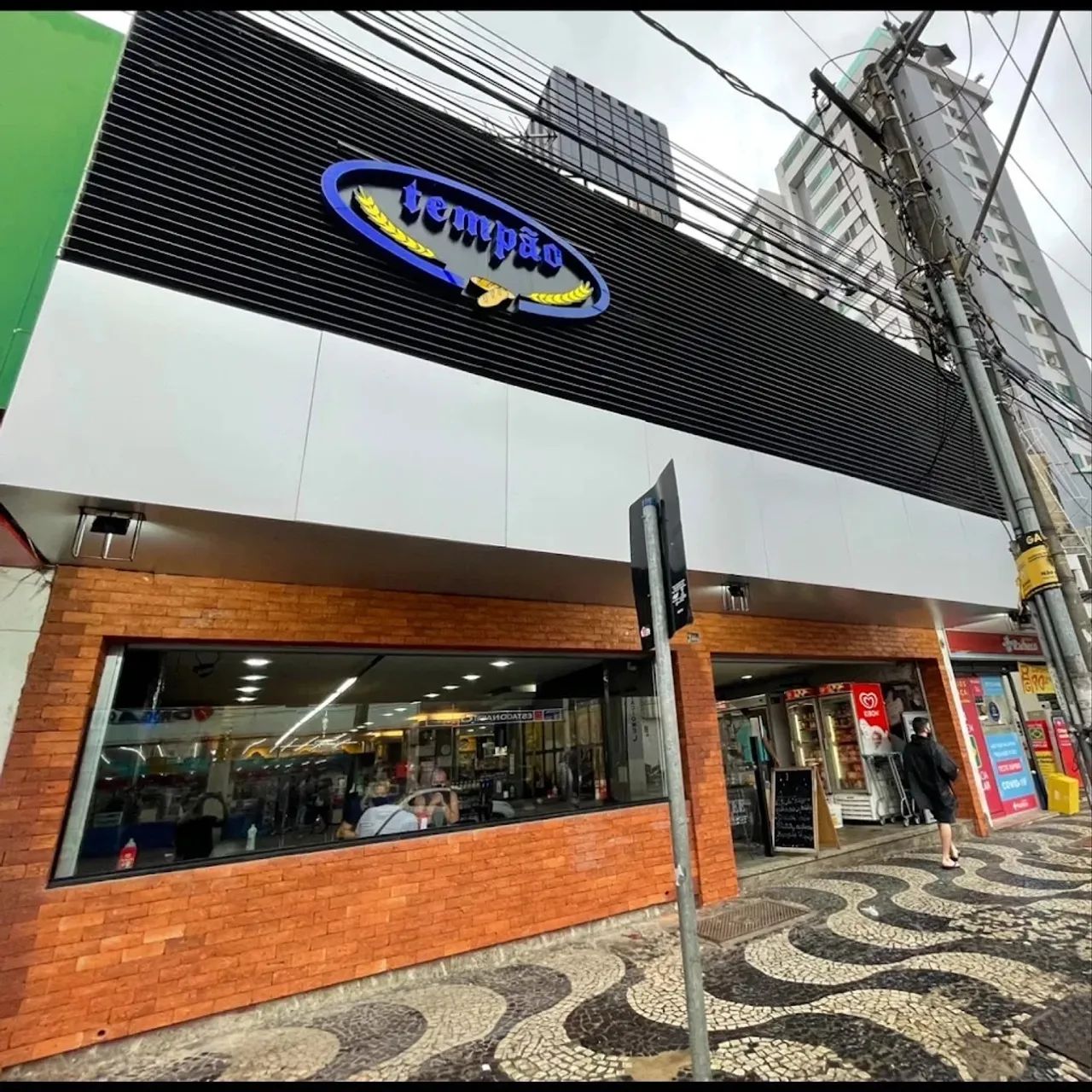 ATENDENDE E FISCAL DE LOJA EM PADARIA  - Foto 2