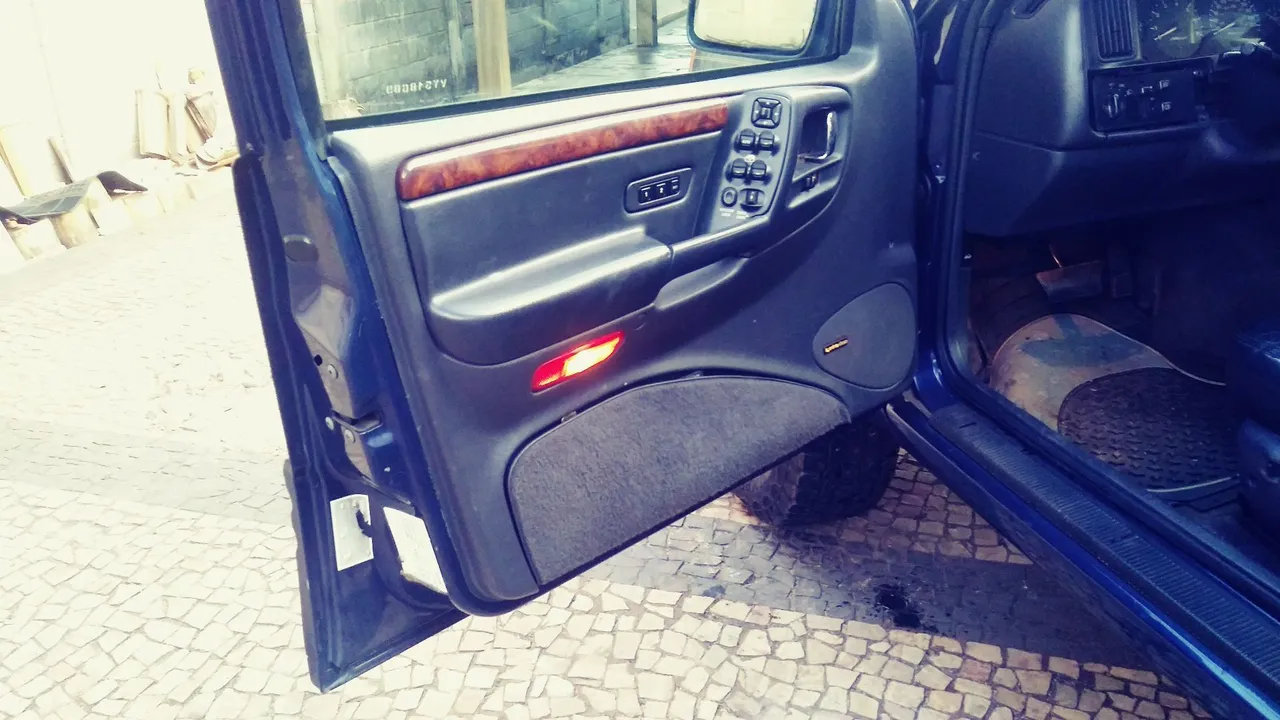 Grand Cherokee limited v-8, 5.2