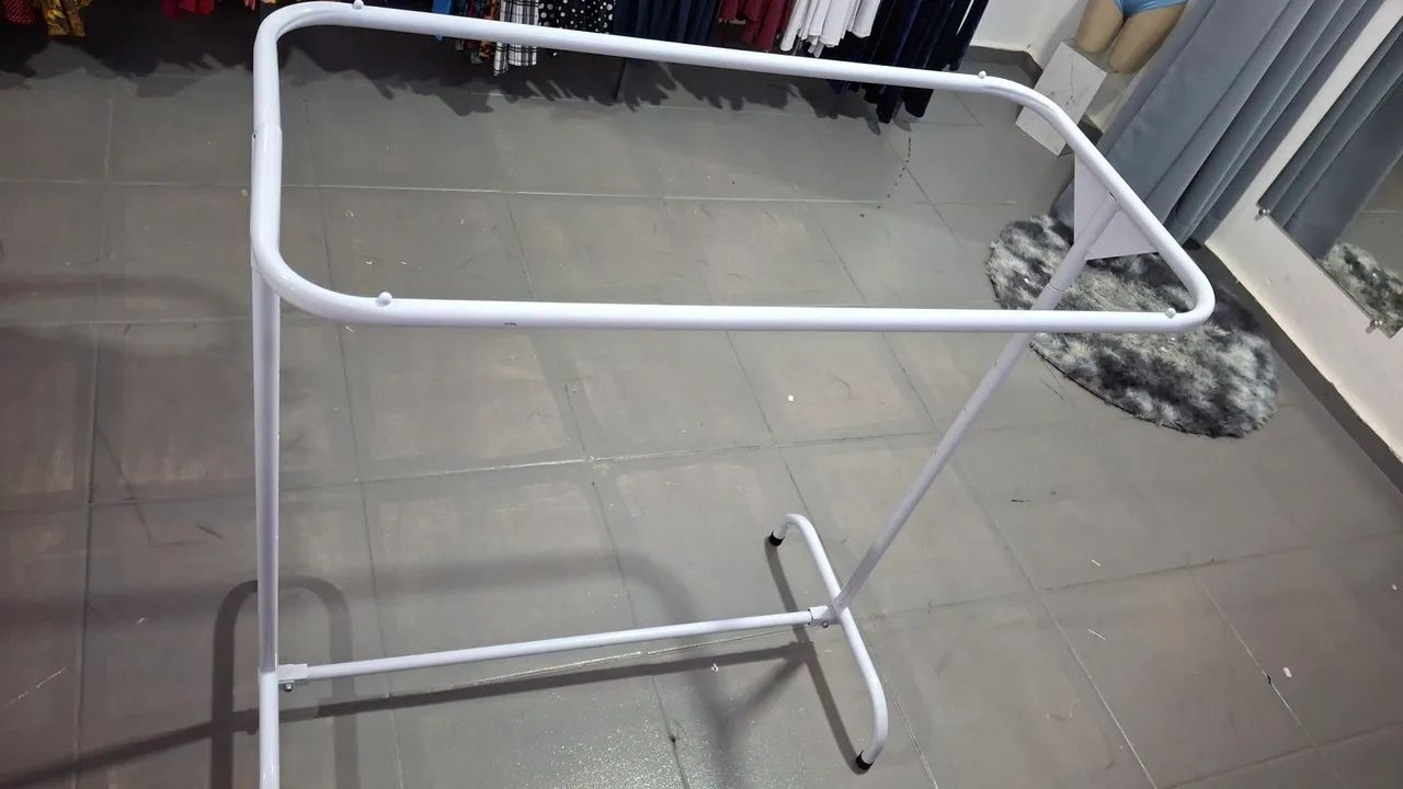 Vendo araras para loja de roupa - Foto 4
