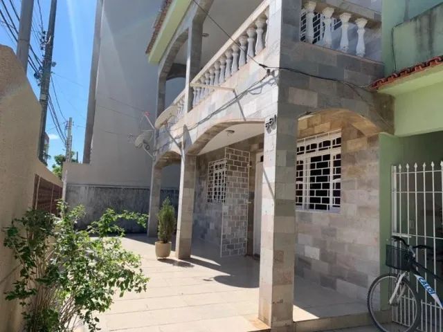 Casa Duplex à Venda com 5 dormitórios + 1 edícula com 2 kitnets em Piúma-ES - Foto 2