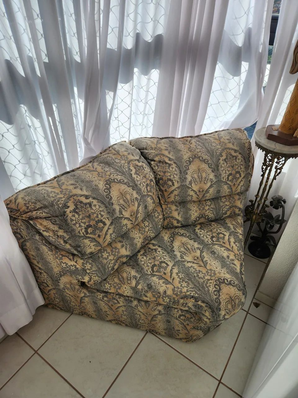 Corner Armchair Donation!!65704308209409122