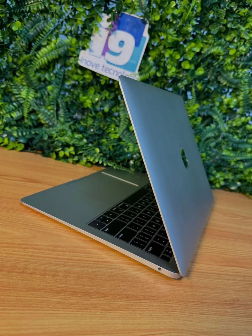 MacBook Air 2018 A1932  i5 Dual- Core 8GB RAM 256GB SSD  Tel: 13.3? polegadas  Silver  - Foto 4