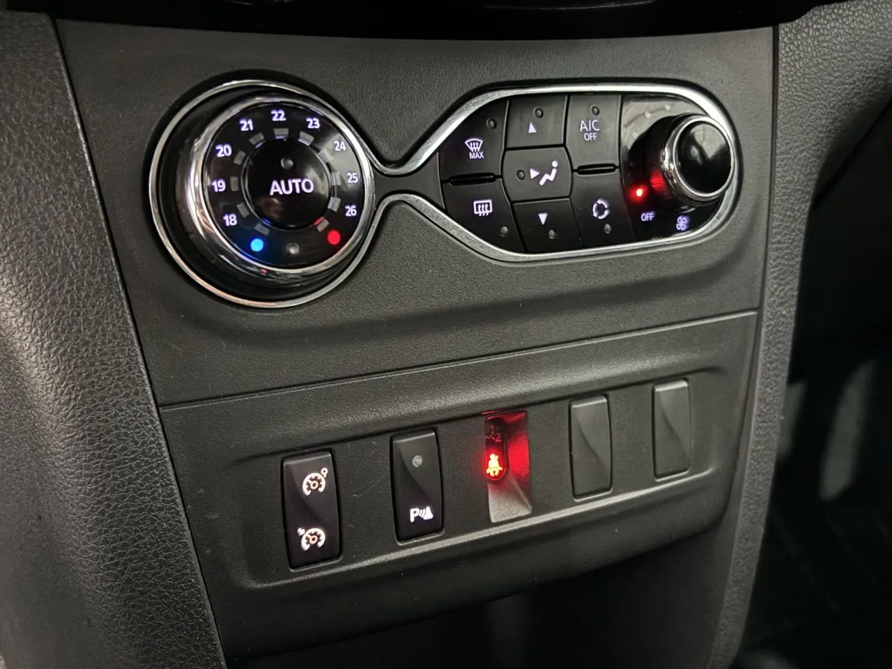 Renault Sandero Stepway Hi-flex 1.6 16V 5P Aut. 2020 - Foto 9