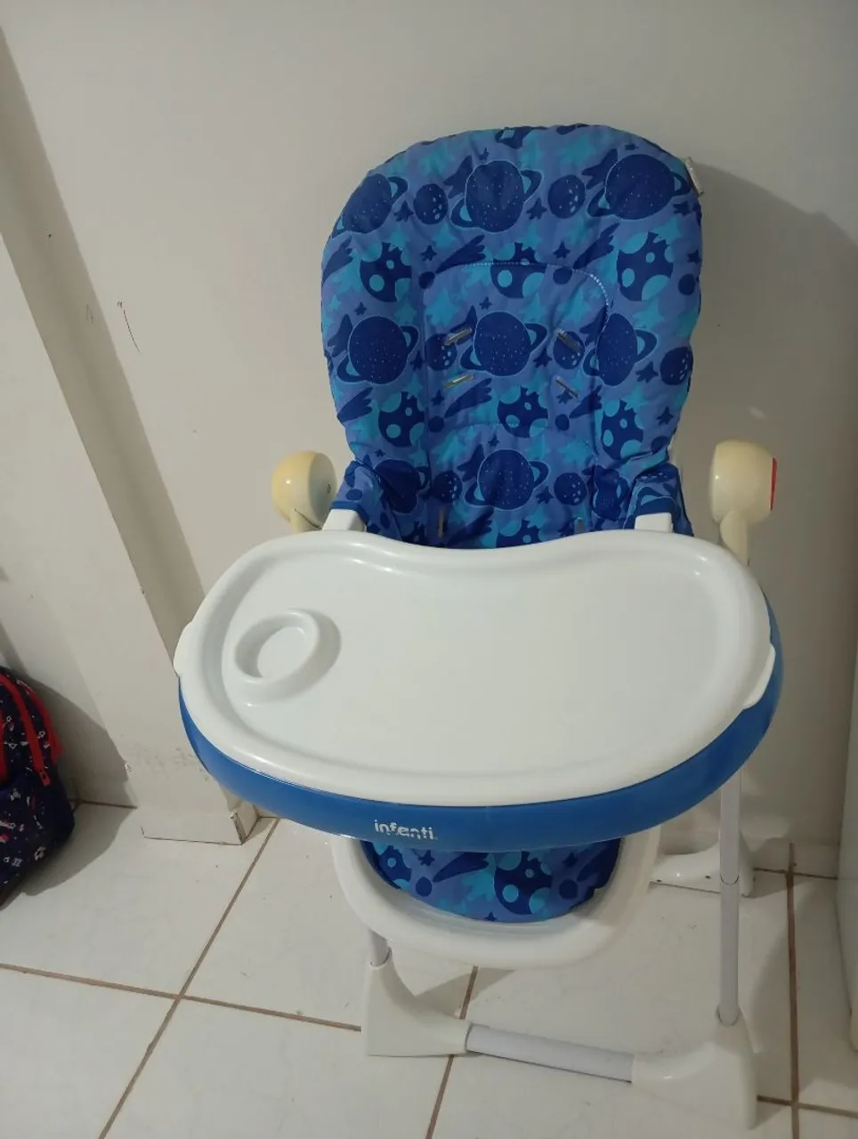 Cadeira de Alimentação Infantil