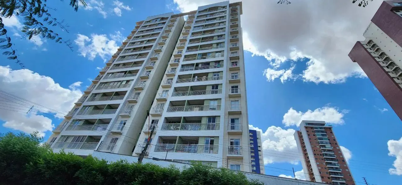 Apartamento Mobiliado p/ alugar, de 69 metros quadrados no Ed. Saint Denis, Bairro Horto