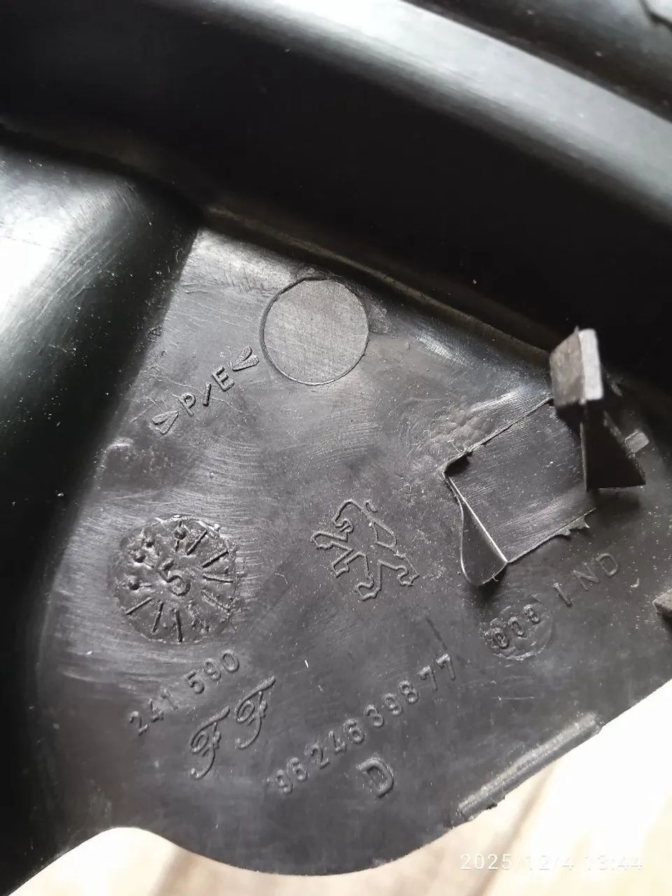 Moldura Interna Retrovisor Pegeout 206 - Foto 2