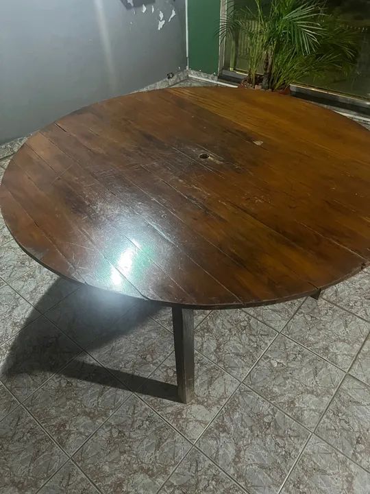 Mesa de madeira redonda - Foto 2