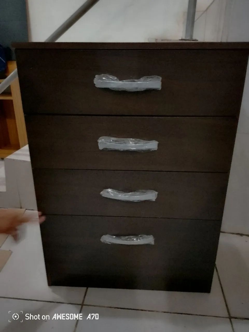Cômoda 4 Gavetas - Design Moderno entrega e montagem grátis  - Foto 3