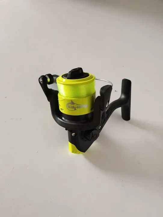 Molinete sahara com linha novo