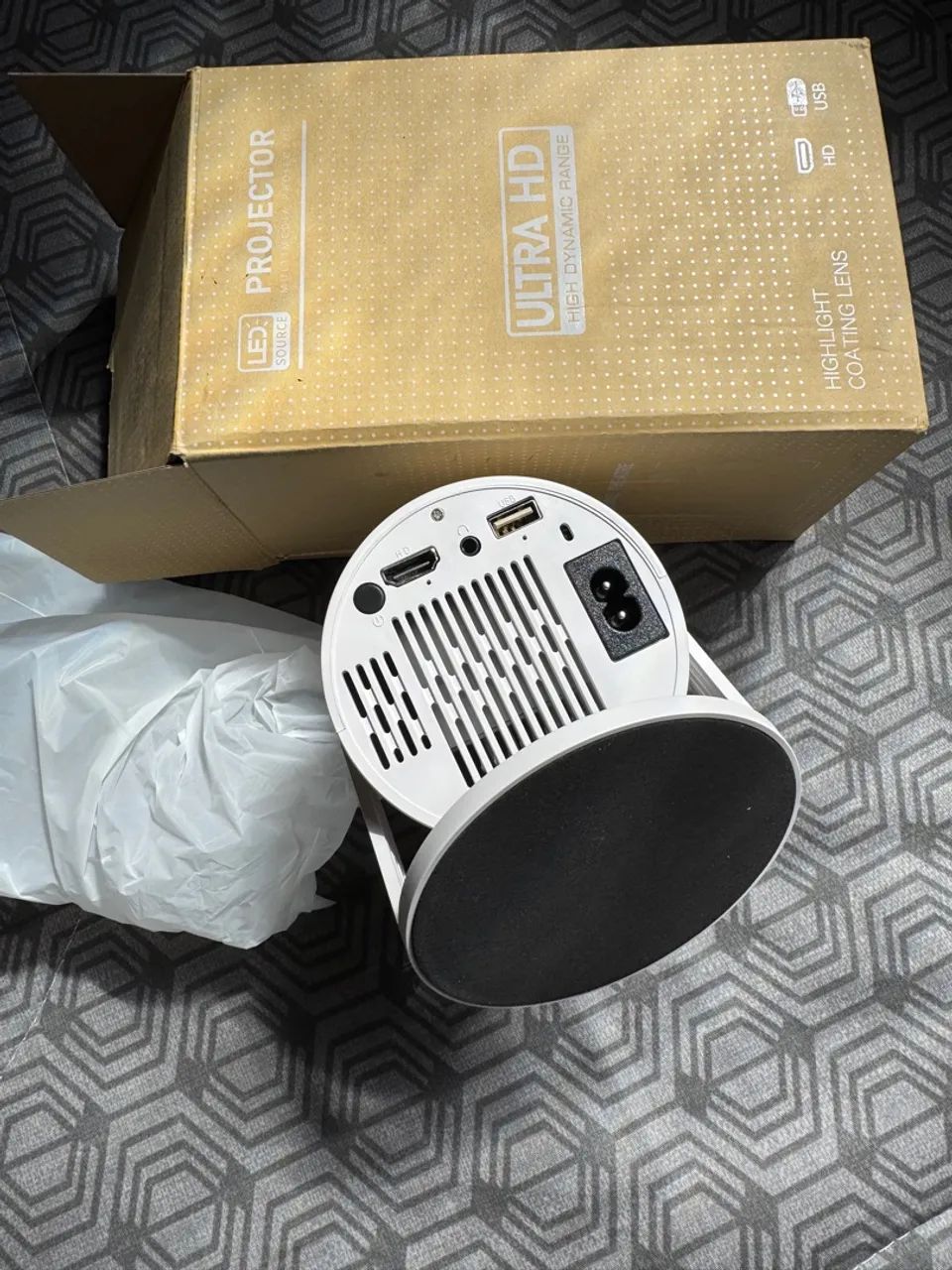 Projetor Portátil Compacto - Qualidade Impecável! - Foto 2