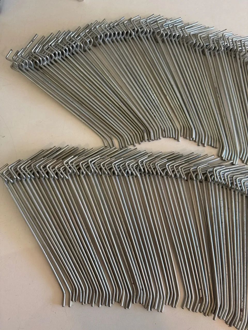 191 cabides Ganchos de metal para painel aramada  - Foto 2