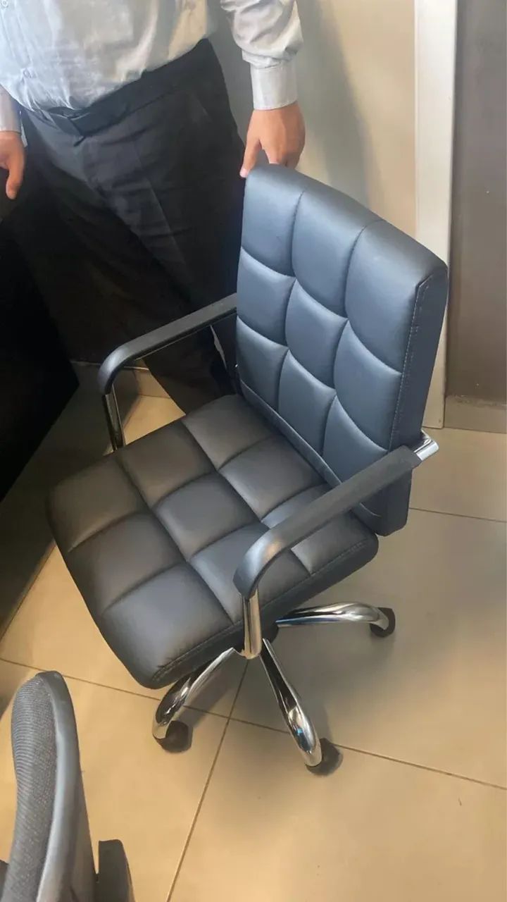 Cadeira Gomos secretária - nova na caixa pronta entrega  - Foto 2