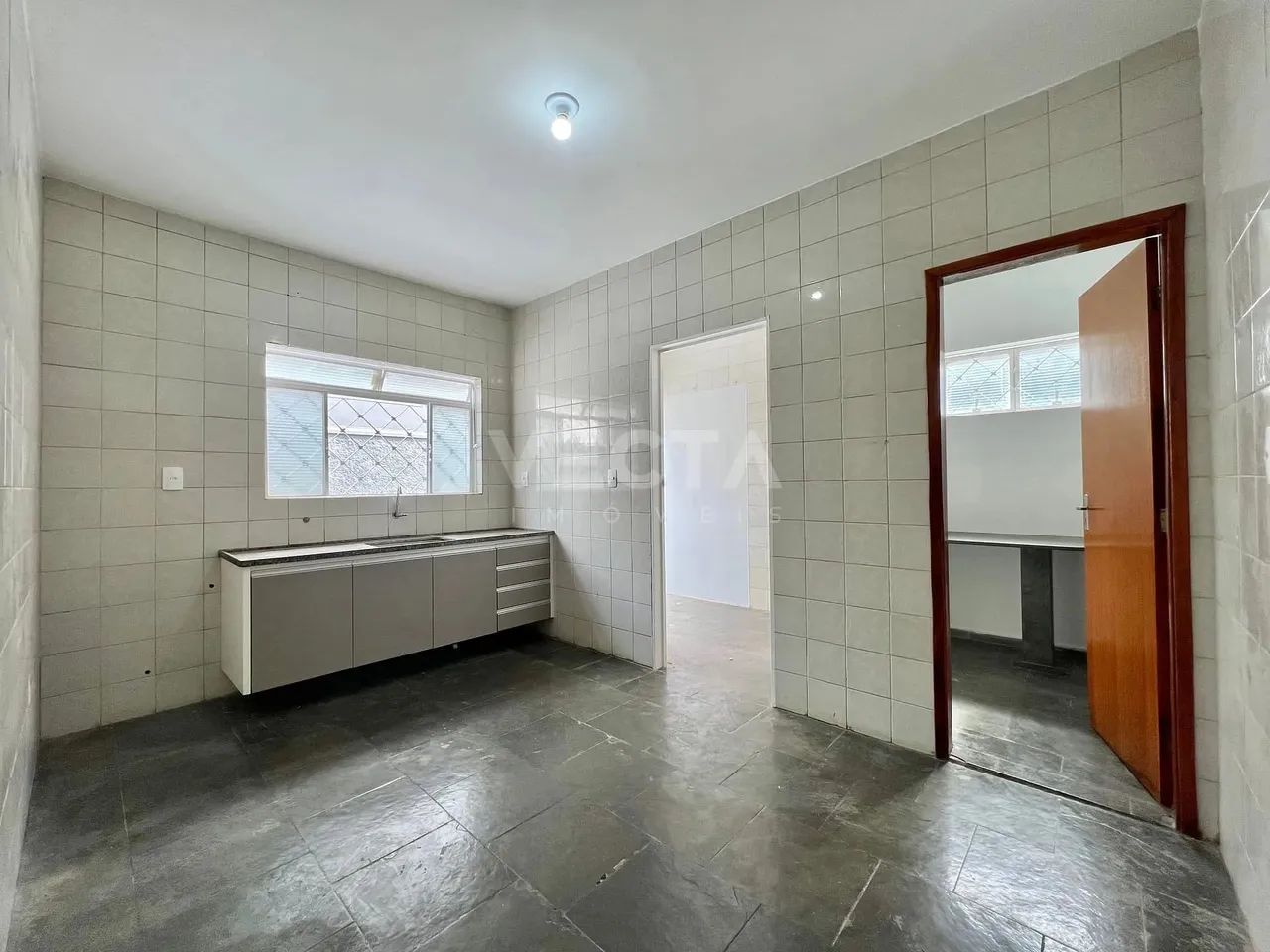 Charmosa Casa Assobradada para Locação no Bairro Cidade Nova - Perto do Plaza Avenida Shop - Foto 5