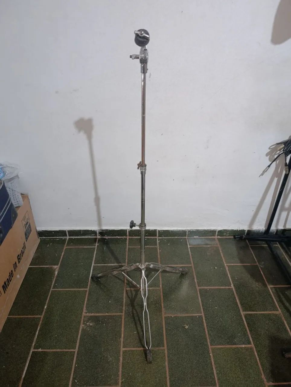 Suporte para pratos de bateria