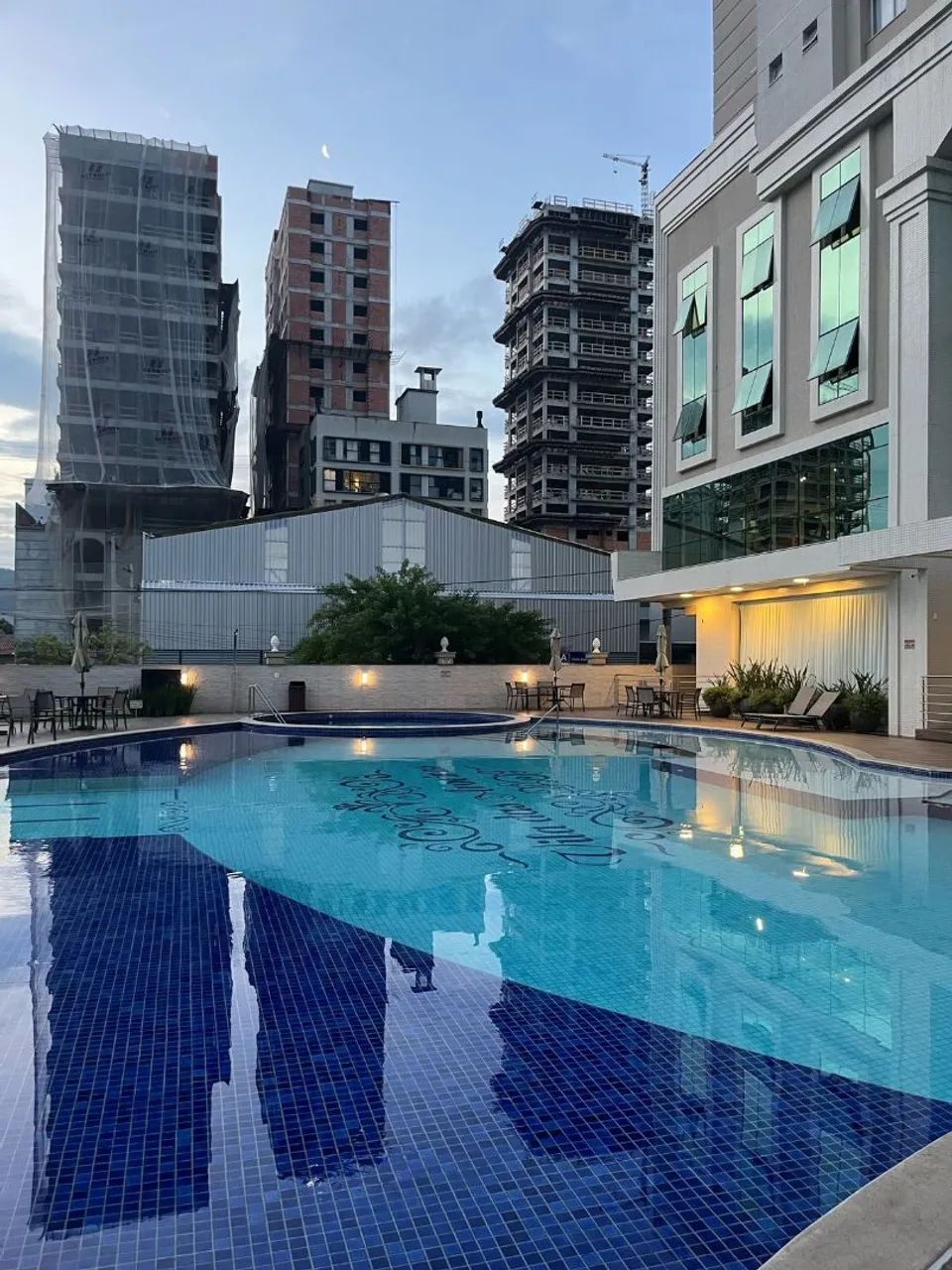 Vila das Aroeiras/Lindíssimo apartamento. Finamente Mobiliado. - Foto 2