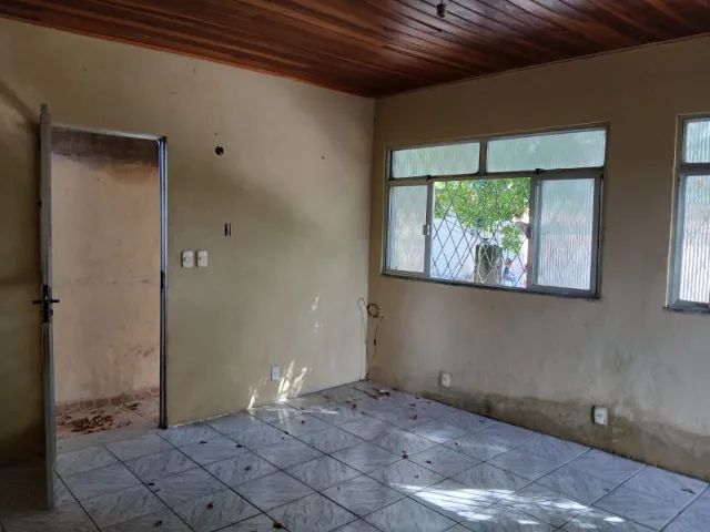 Vendo ótima casa em Sepetiba,50 mil de entrada