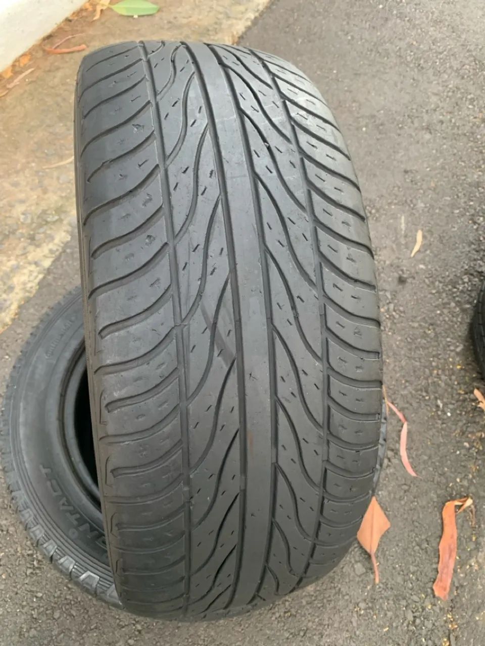 Pneu 215/55/16 Maxxis peça única por 200$ instalado Jabaquara 
