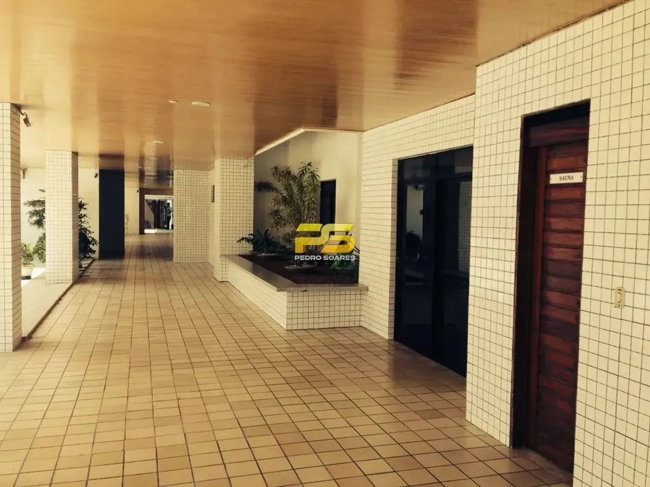 APARTAMENTO NO MANAÍRA 220M²