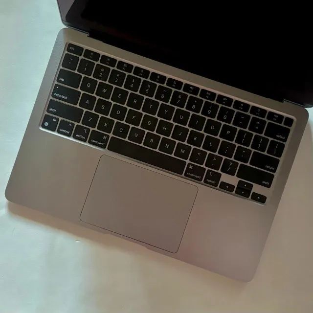 MacBook Air (M1, 2020) 8GB 256GB - Foto 3