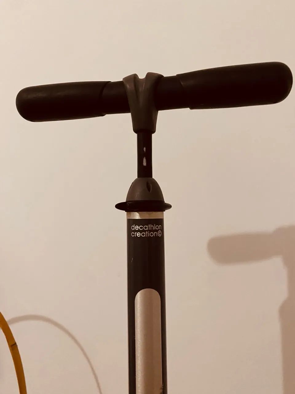 Bomba de bicicleta antiga e rara - Foto 4