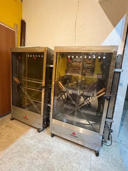 Vendo 2 frangueira usada só 1 ano só ,vendo cada uma 3500,00 - Foto 4