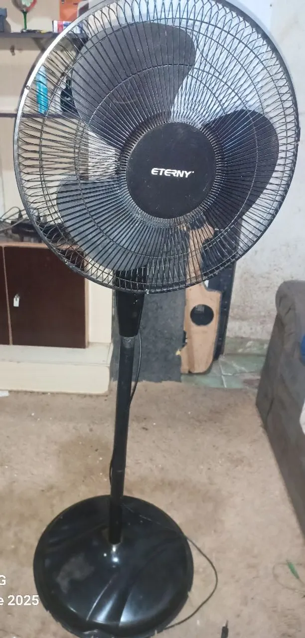 Ventilador de Coluna Eterny